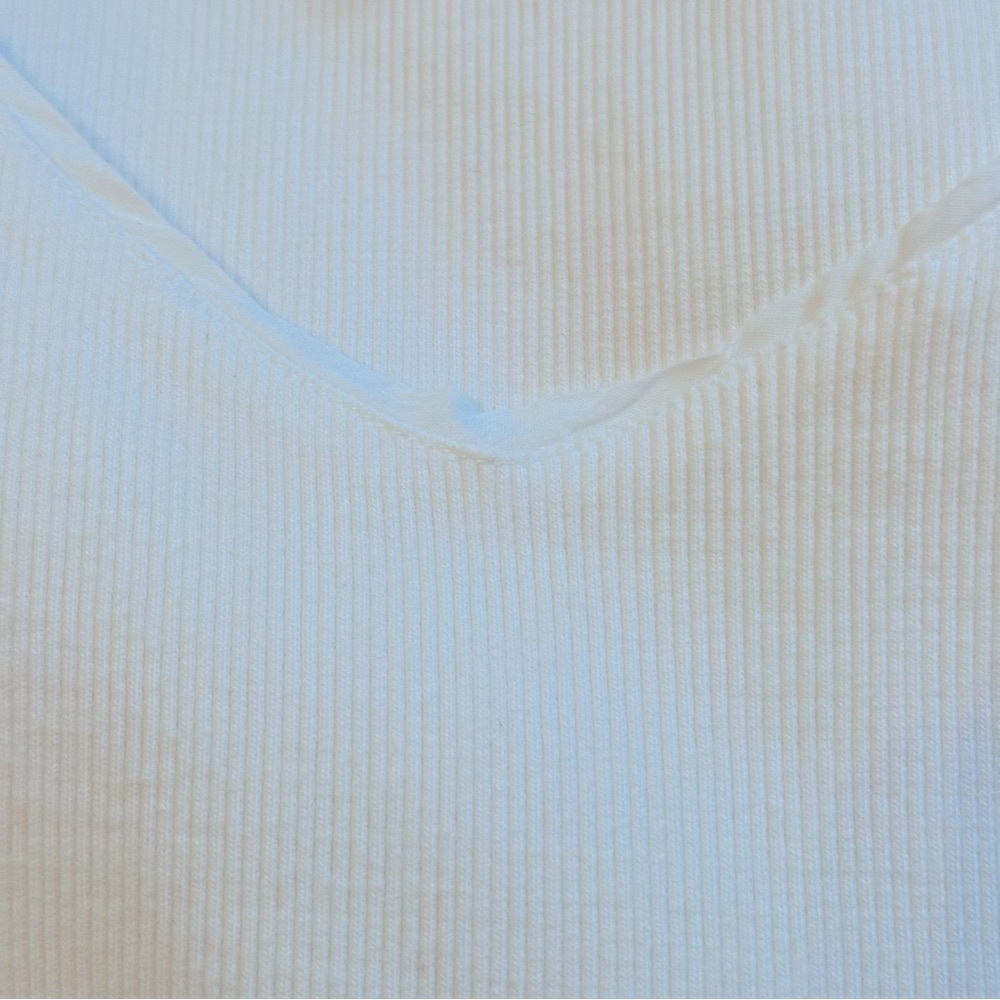 NWT 🆕 Anthro/Maeve White Flutter Sleeve Tee - XS - Picture 6 of 8